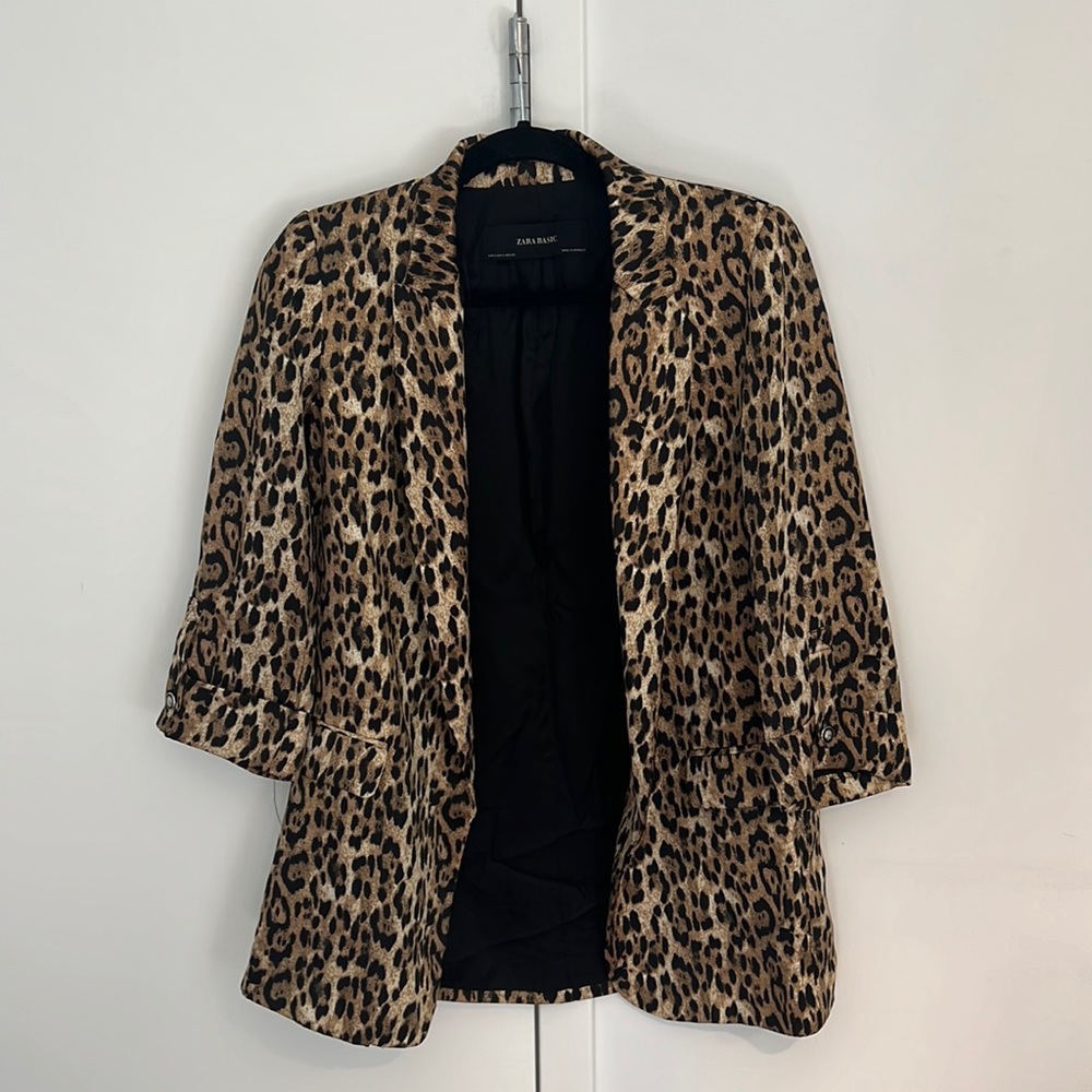 Zara basic cheetah print blazer with cuffed mid length sleeves